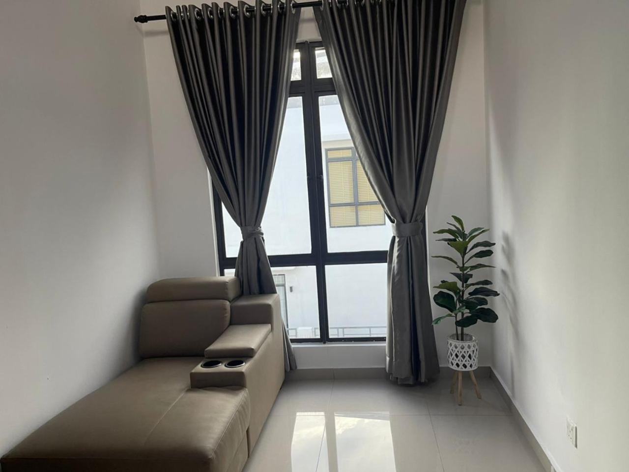 Homestay Idamanku Shah Alam Exterior foto